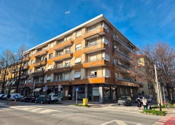 Facciata - Appartamento corso Galileo Ferraris, Cuneo (zona Donatello) - foto 1