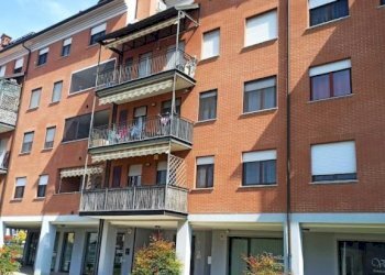 Facciata - Appartamento corso Roma, 51/b, Trecate - foto 1