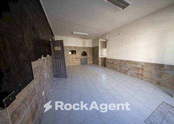 Interno non residenziale - Negozio via Cagliari, 11, Sorso - foto 2