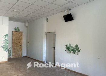 Interno non residenziale - Warehouse via Verona, Parma - photo 1