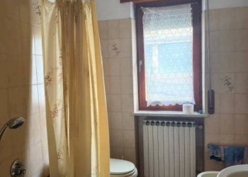 Bagno - Casa indipendente via Terroni Domenico, Borgo Val di Taro - foto 12