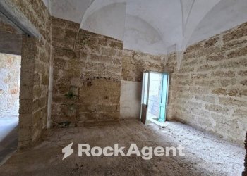 Cucina - Quadrilocale via F. Crispi 108, Taurisano - foto 6