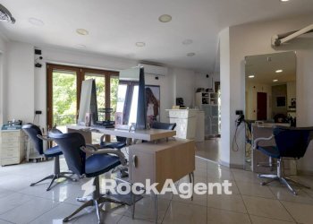 Interno non residenziale - Negozio viale dei Bizantini, 75, Catanzaro - foto 7