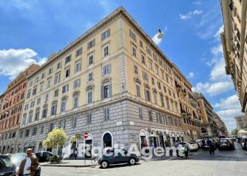 Facciata - Appartamento via Principe Amedeo, 307, Roma - foto 3