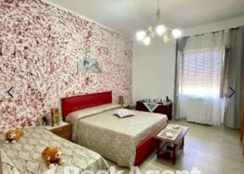 Camera da letto - Three-room apartment via Canova, 131, Casarano - photo 6
