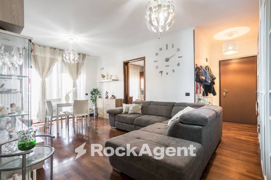 Salone - Three-room apartment viale G. Marconi, 12D, Dalmine - photo 2