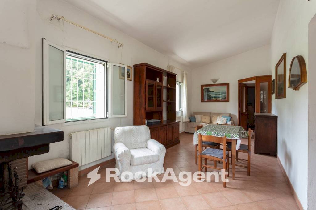 Salone - Rustic via di Quarrata, 13, Livorno - photo 3