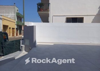 Terrazzo - Negozio via Vittorio Veneto, 126, Ruffano - foto 6