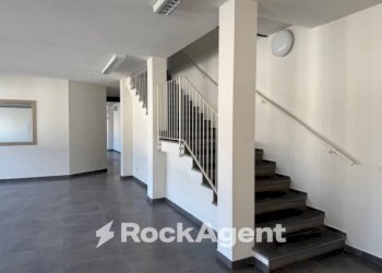 Interno palazzo - Office largo Remo Coen, Parma - photo 2