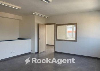 Ufficio - Office largo Remo Coen, Parma - photo 17