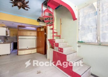 Interno palazzo - Two-room apartment largo Sperlonga, 9, Roma (neighborhood Cassia) - photo 5