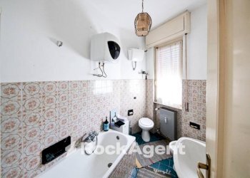 Bagno - Three-room apartment via Avosso, 60, Casella - photo 18