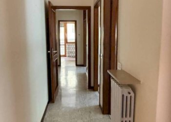 Corridoio - Four-room apartment via Nazionale, Cittaducale - photo 31