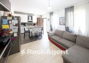 Salone - Three-room apartment via Monte Grappa, 3, Mignanego - photo 8