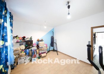 Camera da letto - Three-room apartment via Monte Grappa, 3, Mignanego - photo 19