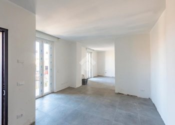 Three-room apartment Via Giacomo Matteotti, Rescaldina - photo 2