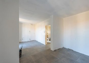 Three-room apartment Via Giacomo Matteotti, Rescaldina - photo 4