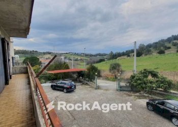 Balcone - Stable - Palace strada Statale 107 Silana Crotonese, Rende - photo 8