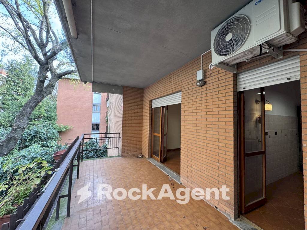 Terrazzo - Bilocale via Sanzeno, 15, Roma - foto 2