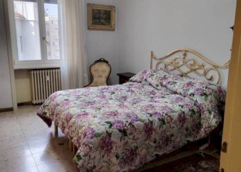 Camera da letto - Four-room apartment via Bonetta Carlo, 7, Pavia - photo 14