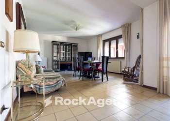 Salone - Apartment via Michele Torcia, 8, Catanzaro - photo 4