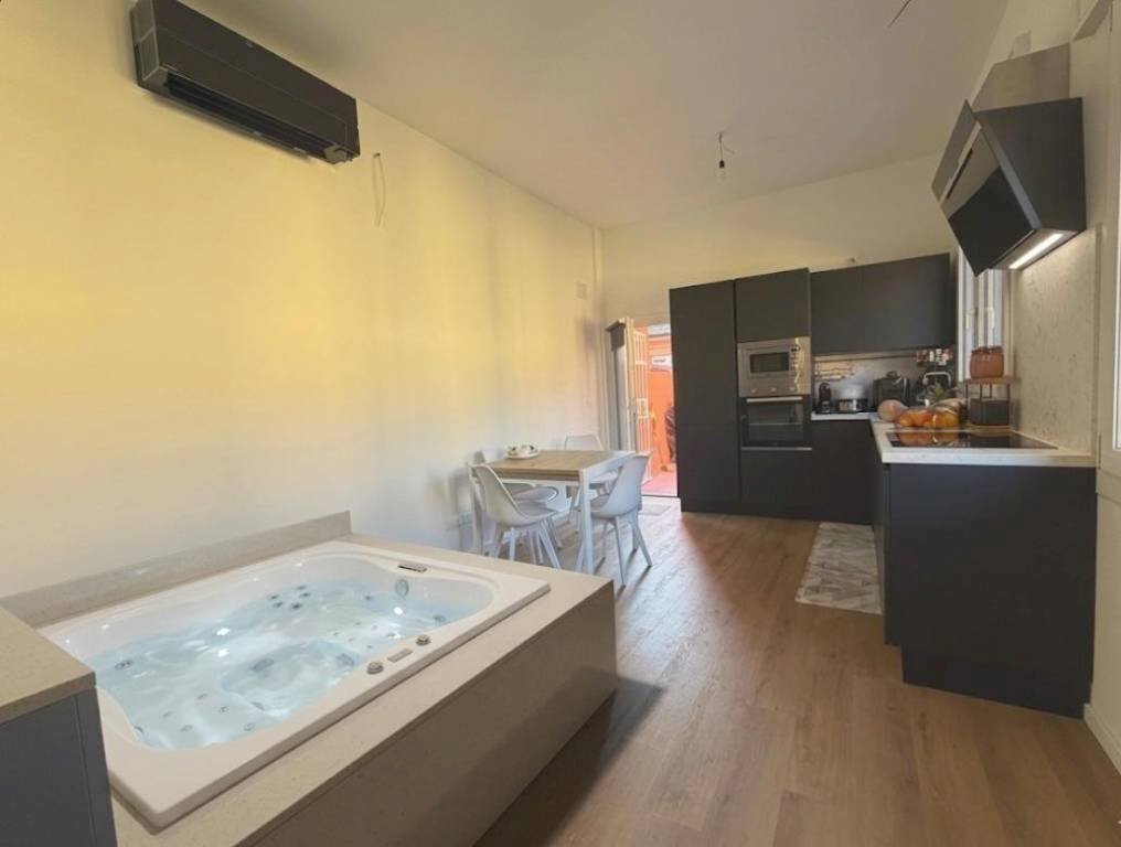 Piscina - Appartamento Bologna (zona Massarenti) - foto 3