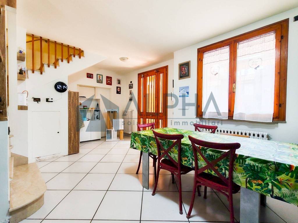 Salone - Villa via Tobruk, Cesena - photo 1