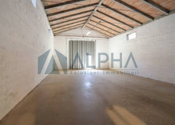 Magazzino - Shed via Monda, Forlì - photo 4