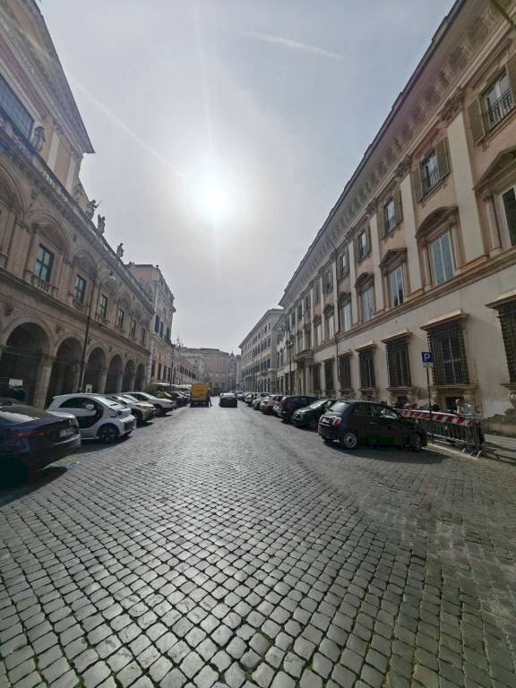 Zona - Office piazza dei Santi Apostoli, 80, Roma (neighborhood Centro Storico) - photo 2