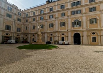 Zona - Office piazza dei Santi Apostoli, 80, Roma (neighborhood Centro Storico) - photo 8