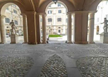 Cortile interno - Office piazza dei Santi Apostoli, 80, Roma (neighborhood Centro Storico) - photo 15