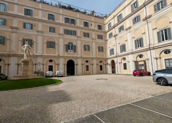 Cortile interno - Office piazza dei Santi Apostoli, 80, Roma (neighborhood Centro Storico) - photo 20