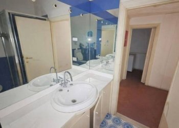 Bagno - Office piazza dei Santi Apostoli, 80, Roma (neighborhood Centro Storico) - photo 44