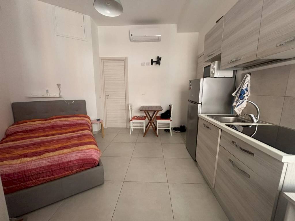 Camera da letto - Terreno non edificabile viale delle Provincie, 101, Roma - foto 3