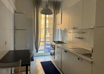 Cucina - Appartamento via Lucrino, 41, Roma - foto 2