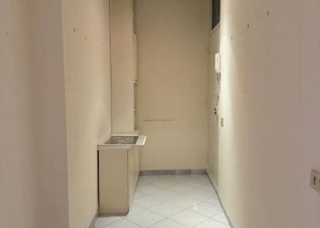 Corridoio - Appartamento via Lucrino, 41, Roma - foto 9