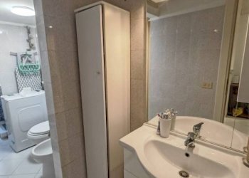 Bagno - Appartamento via Lucrino, 41, Roma - foto 22