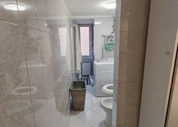 Bagno - Appartamento via Lucrino, 41, Roma - foto 23