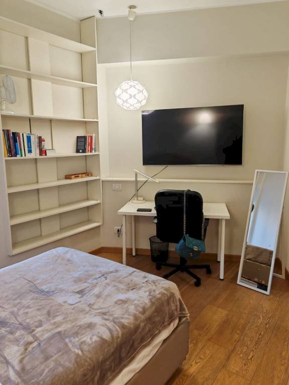 Camera da letto - Appartamento via Zanzur, 32, Roma - foto 2