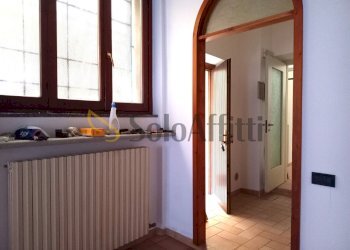 accesso secondario - Locale Commerciale Via Giovanni Giussani 2, Nova Milanese - foto 5