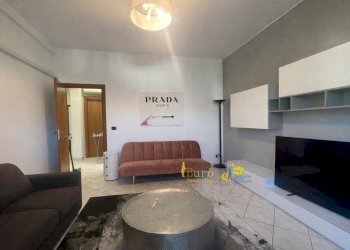 soggiorno vista 3.jpeg - Trilocale Via M. Jacchia 4, Parma (zona Montanara) - foto 4