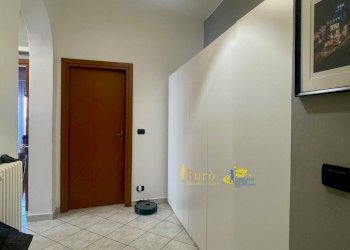 INGRESSO CON ARMADIO.jpeg - Trilocale Via M. Jacchia 4, Parma (zona Montanara) - foto 10