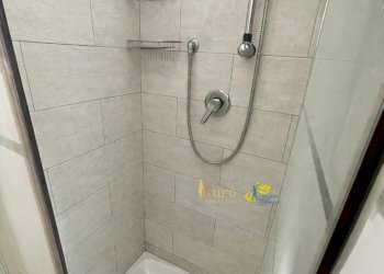 doccia.jpg - Trilocale Via M. Jacchia 4, Parma (zona Montanara) - foto 16