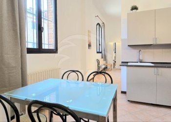 AMPIO MONOLOCALE-AFFITTO-PORTA SAN FELICE - Appartamento Bologna (zona Saragozza) - foto 1