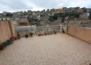 20260305_111745.jpg - Villa Via Calendoli 5, Palazzolo Acreide - photo 1