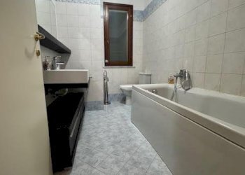 lu8.jpg - Quadrilocale Luni - foto 9