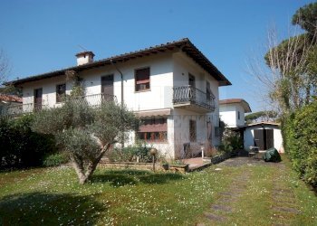 DSC_0002.JPG - Villa Via Canova, Forte dei Marmi - foto 2