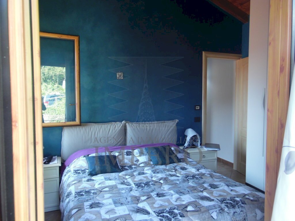 camera da letto - Porzione di casa Frazione Brunetti 17, Camporosso - foto 2