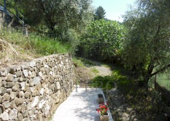 entrata privata - Porzione di casa Frazione Brunetti 17, Camporosso - foto 15