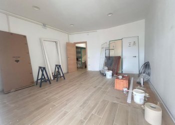 2.jpeg - Commercial Premises Viale Maiella 23/A, Francavilla al Mare - photo 4